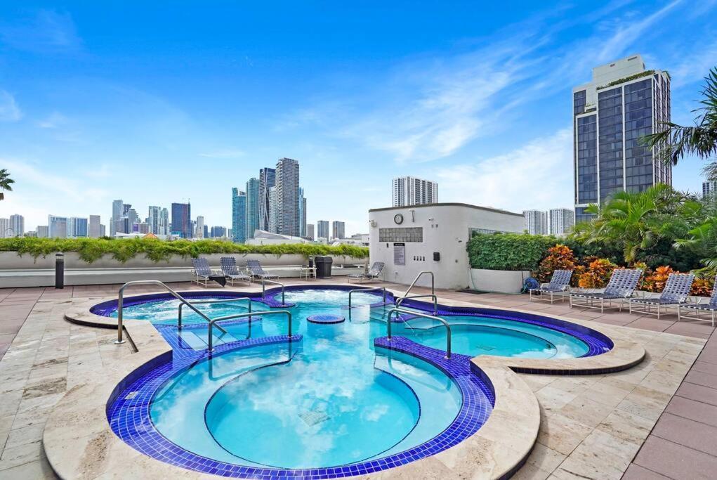 Shades Of Miami Sky Penthouse! Newly Renovated Apartment ภายนอก รูปภาพ